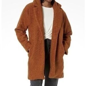 Daily Ritual rust teddy peacoat size large